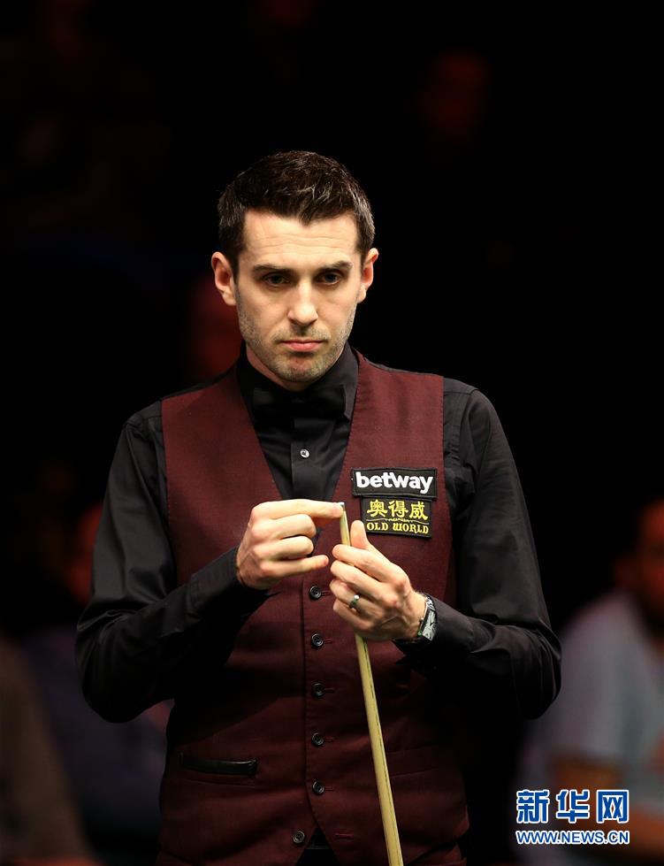 中展现了顽 中展现了顽