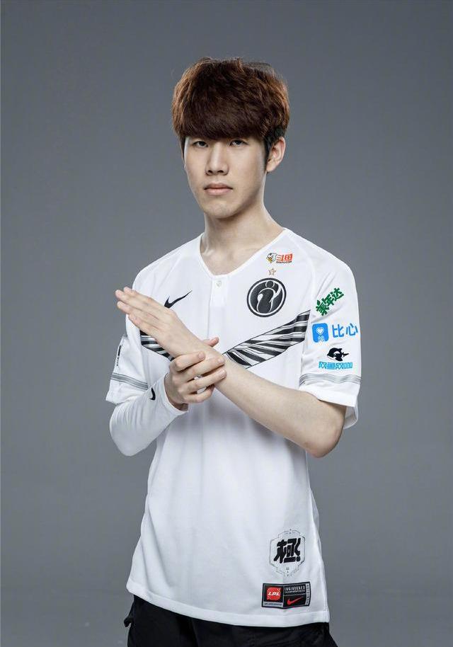 职业联赛的 职业联赛的